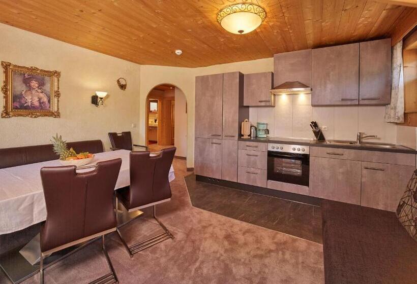 Апартаменты 1 Спальня с Балконом, Haus Erbhof