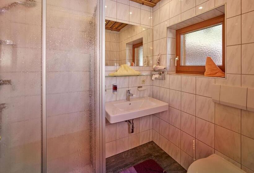 Апартаменты 1 Спальня с Балконом, Haus Erbhof