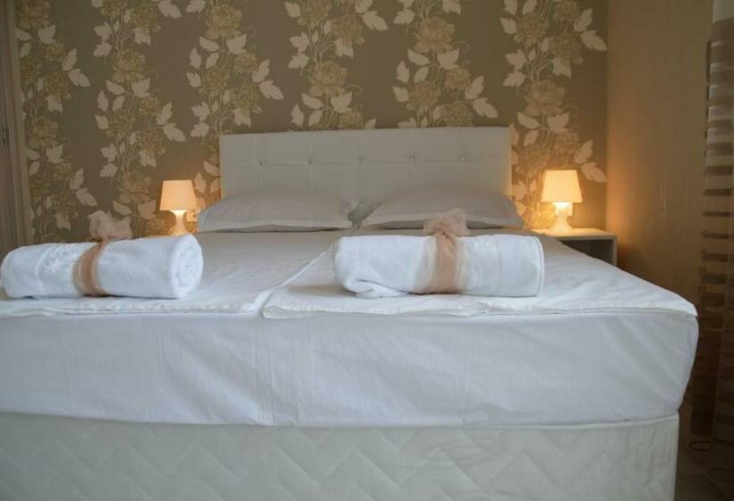 テラス付きスタンダードルーム, Villa Rusto