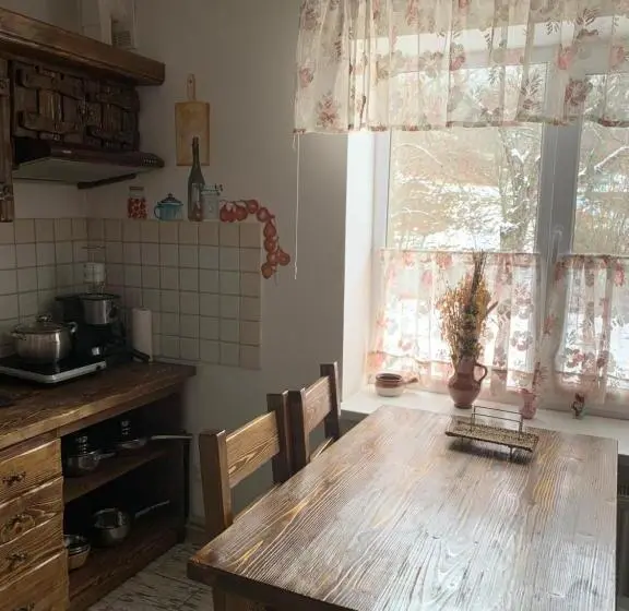 Huoneisto 1 Makuuhuone, урочище Rafnivskyi