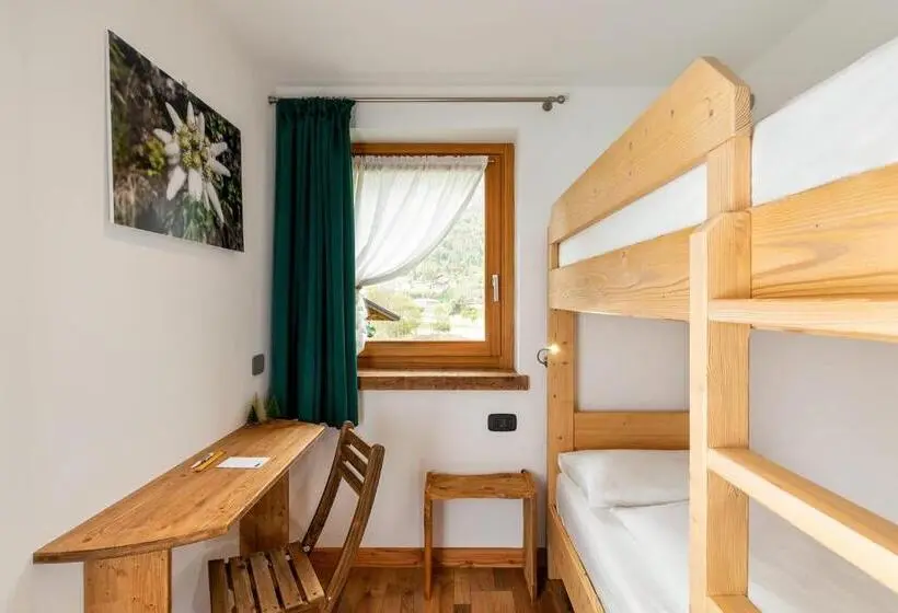 スタンダード４人部屋, B&b Sot L Agner   Ospitalità Diffusa Conca Agordina