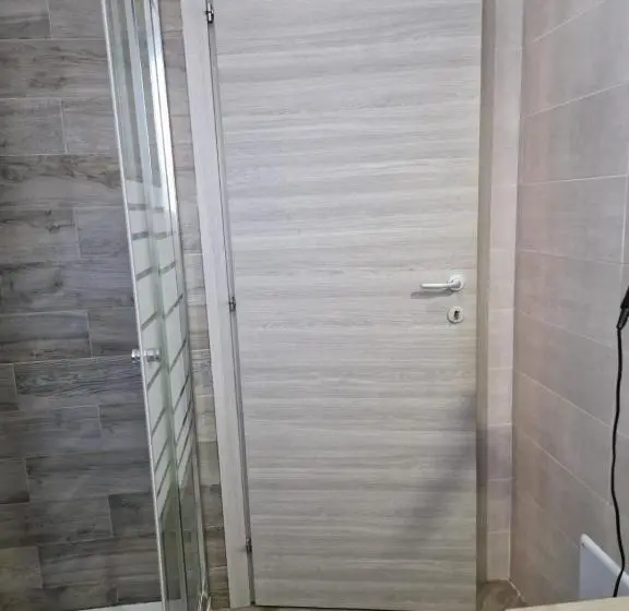 スタンダード4人部屋, Beb Casa Di Lia