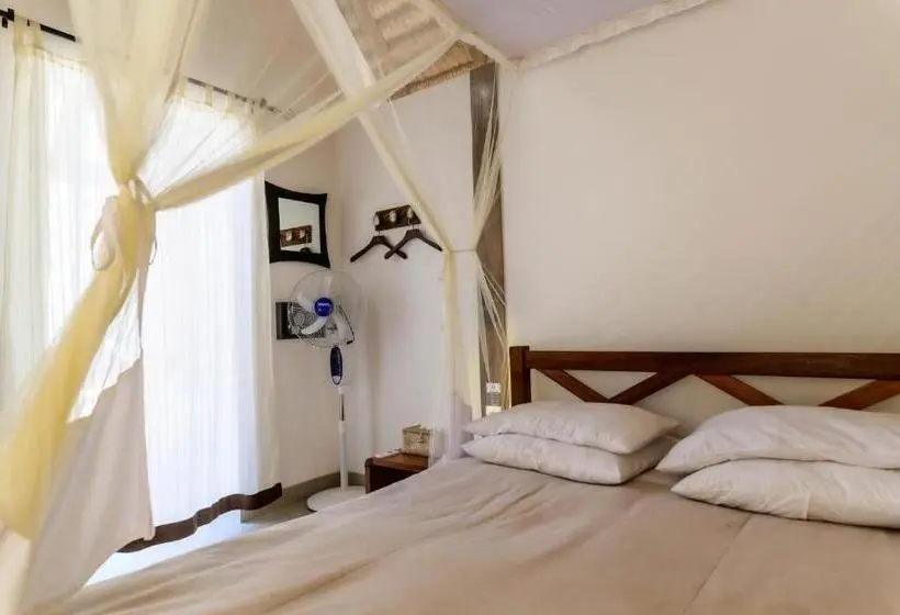 بانگلوی استاندارد, Auberge De La Table