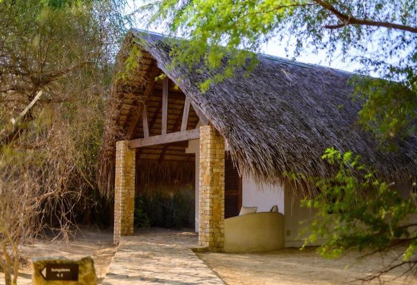 بانگلوی استاندارد, Auberge De La Table