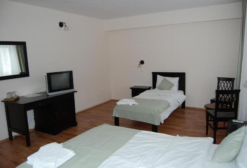 스탠다드 트리플 룸, Complexul Turistic Cheile Butii