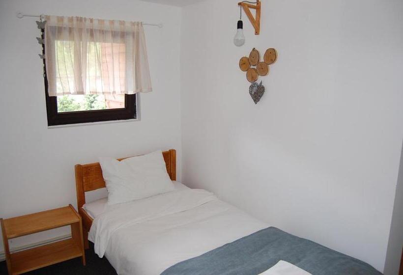 4인용 스탠다드 룸, Complexul Turistic Cheile Butii