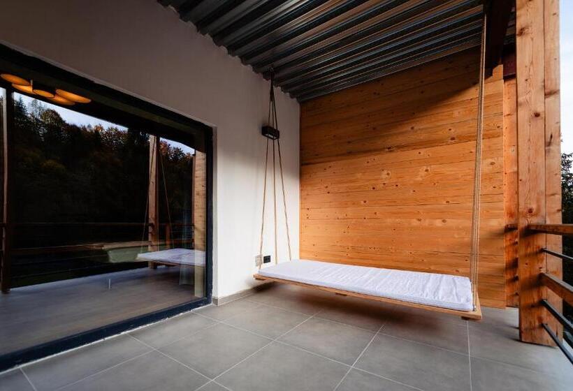 디럭스 룸, Complexul Turistic Cheile Butii