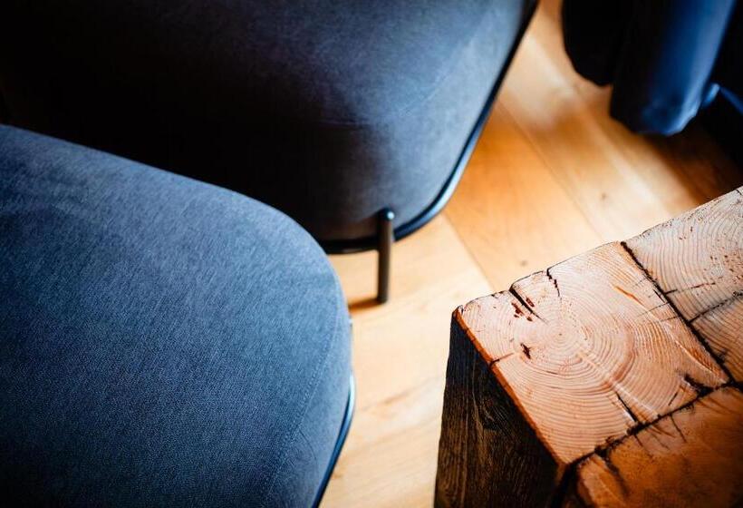 디럭스 패밀리 룸, Complexul Turistic Cheile Butii