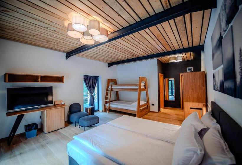 디럭스 패밀리 룸, Complexul Turistic Cheile Butii