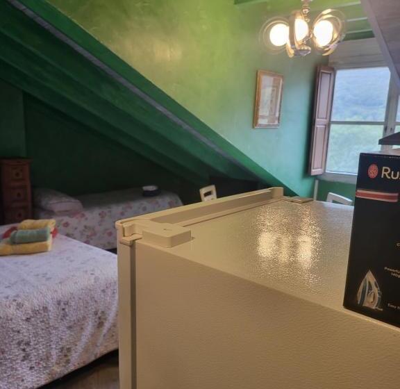 スタンダードスタジオ, Pension Alfoz De Rondiella