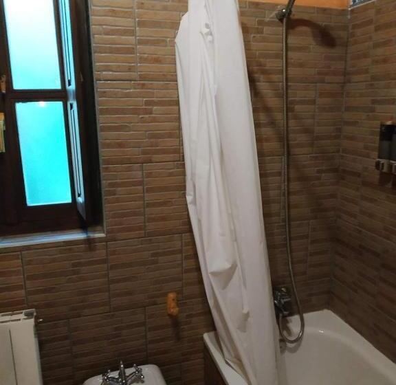 ガーデンビュースタンダード４ベッドルーム, Pension Alfoz De Rondiella