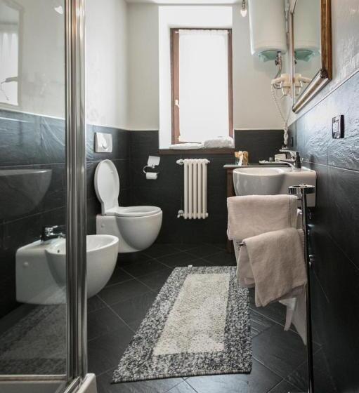 חדר סטנדרט עם מרפסת, Fontanile Relais   Valcalepio Lounge