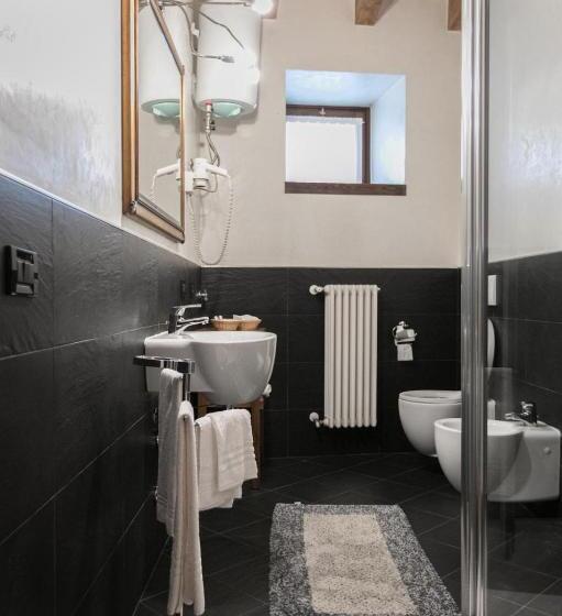 חדר סטנדרט, Fontanile Relais   Valcalepio Lounge