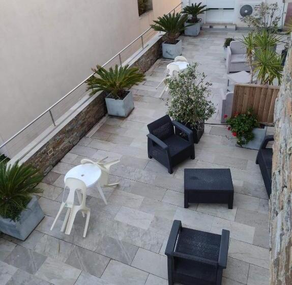 标准间, Les Chambres De Colema