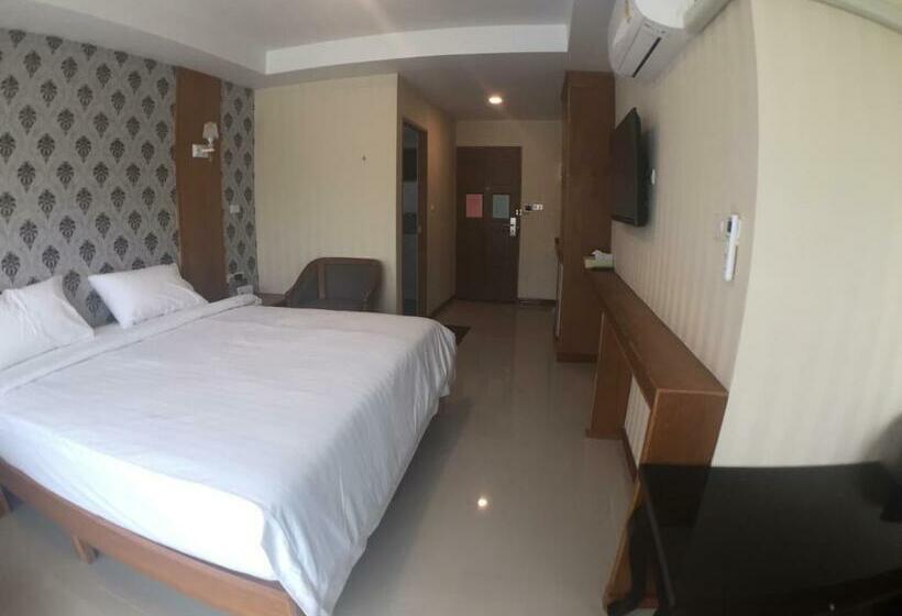 Трехместный Номер Superior, Nantawan