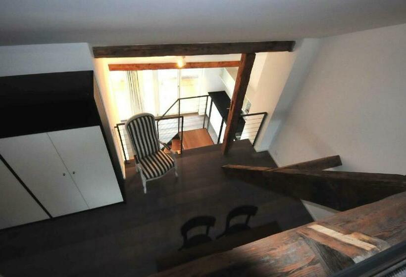 غرفة قياسية رباعية مزودة بشُرفة, Röschenzerhof