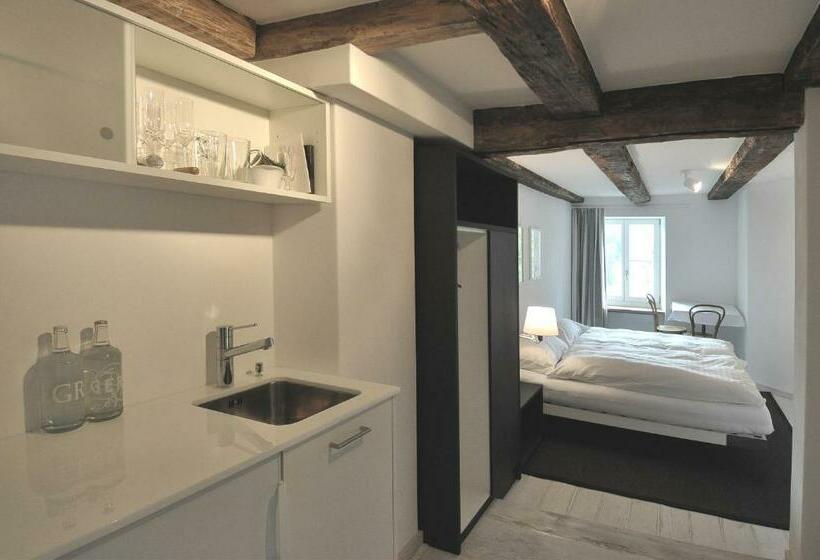 غرفة قياسية, Röschenzerhof