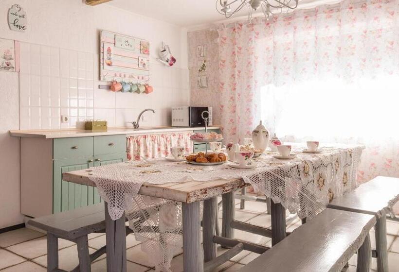 בונגלו משפחתי, Yagoda Malina