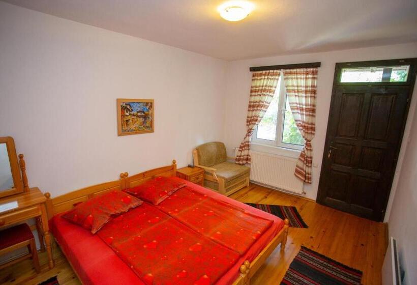 חדר דלוקס, къща за гости пъстрина