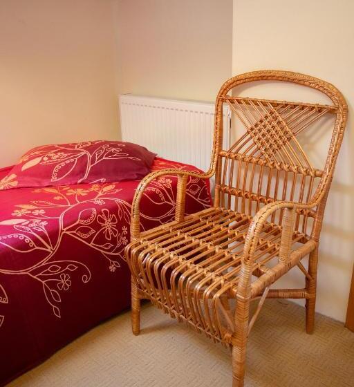 חדר סטנדרט לשלושה, къща за гости пъстрина