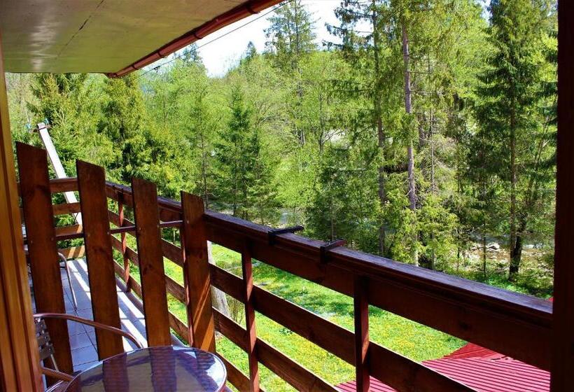 Rahat Oda, три брати