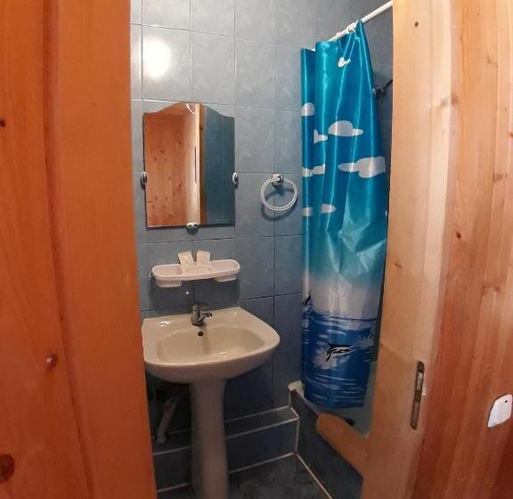 Süit, три брати