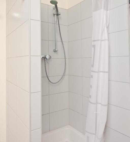 חדר סטנדרט לשלושה, Davidův Mlýn