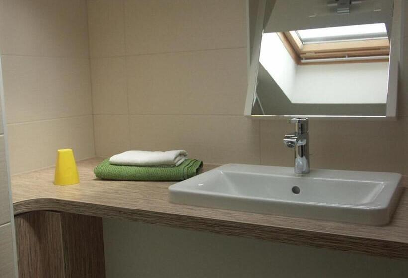 ファミリールーム, Pension Grasl