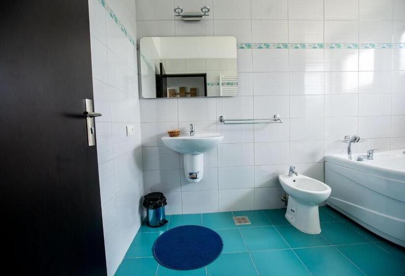 Стандартный Номер Кровать Кинг, Pensiune Perla