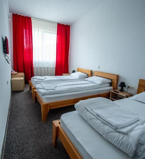 Трехместный Номер Классика, Pensiune Perla