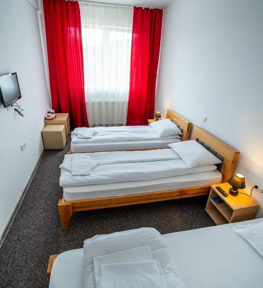 Трехместный Номер Классика, Pensiune Perla