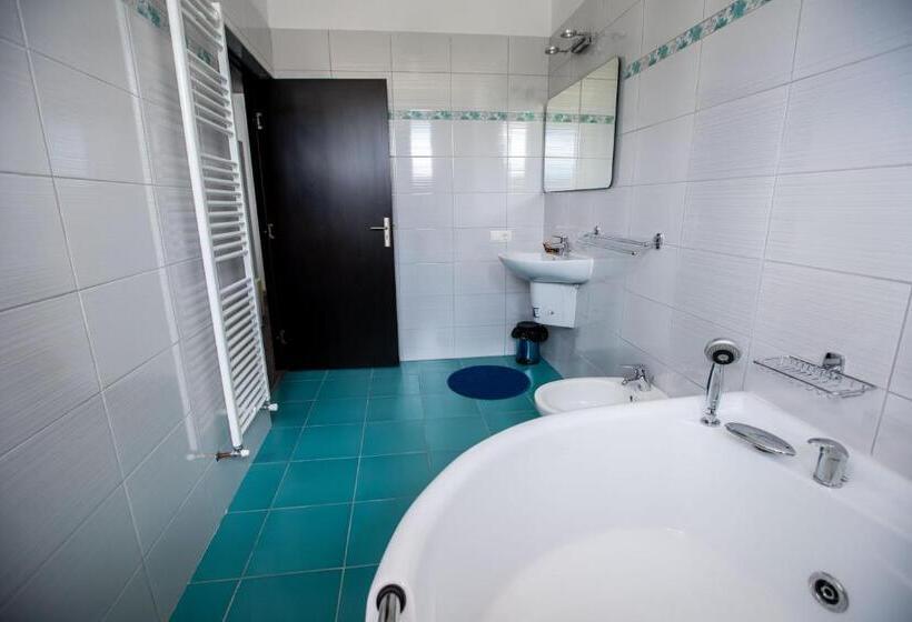 Стандартный Номер Кровать Кинг, Pensiune Perla