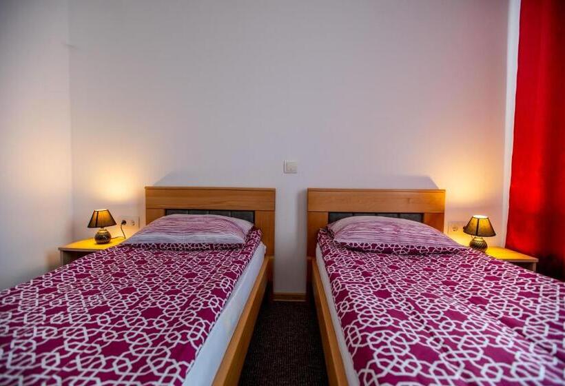 Номер Стандарт, Pensiune Perla