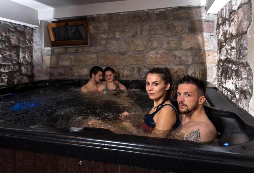 デラックスルーム, Vila Anna