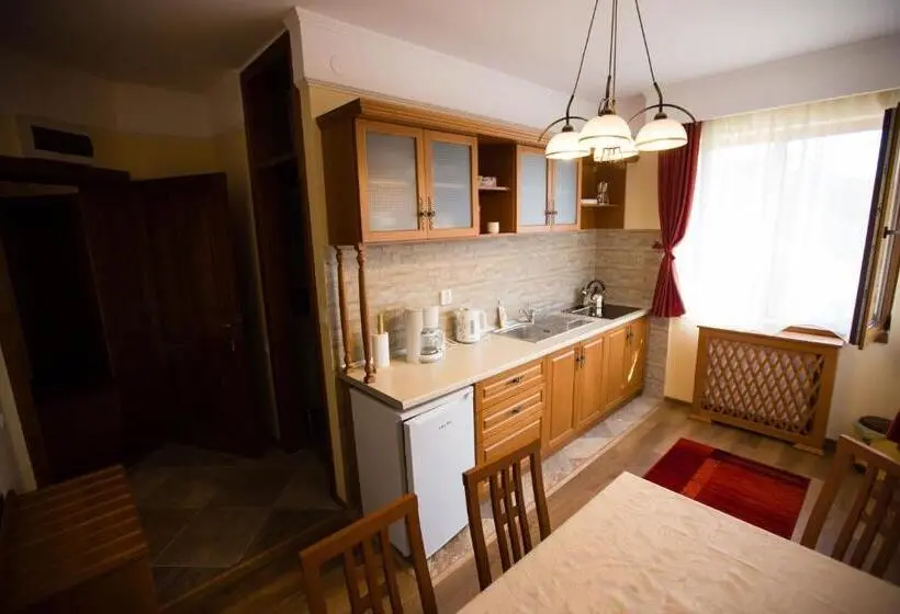 デラックスルーム, Vila Anna