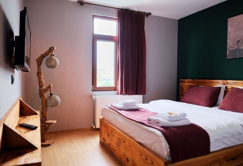 غرفة قياسية, Zeyti̇ndali Yayla Otel