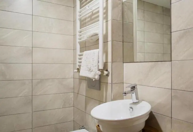 スイート（家族用）, Zeyti̇ndali Yayla Otel