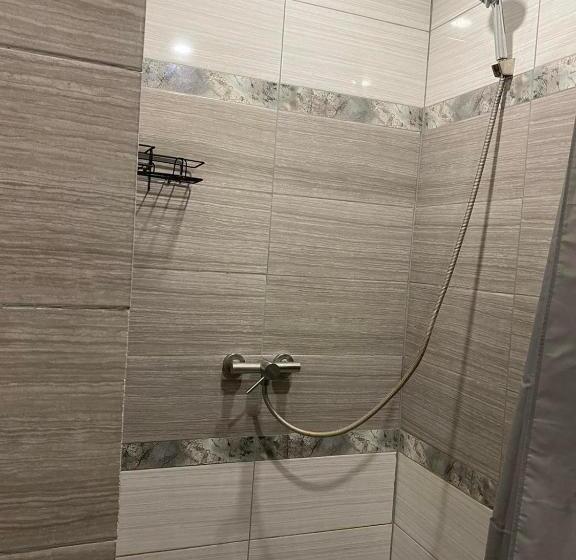 سوئیت 2 خوابه, воллен