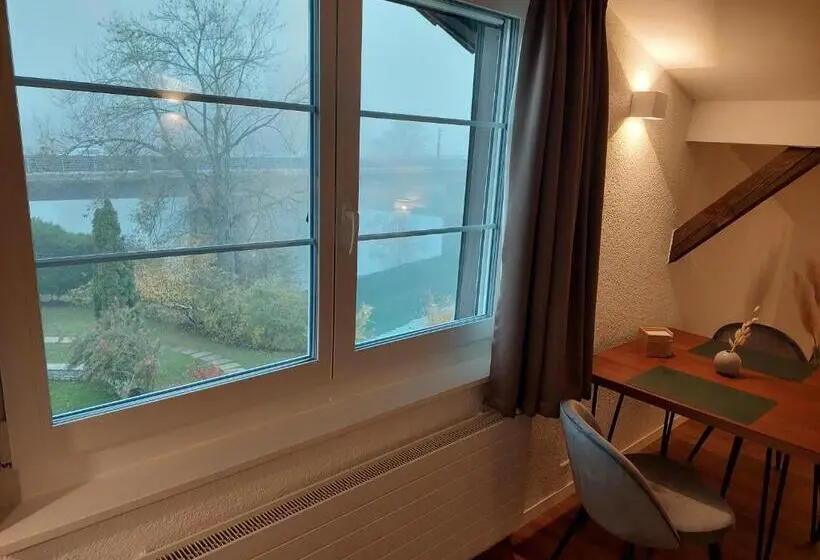 デラックススタジオ, Apart Hôtel Pont De Thielle