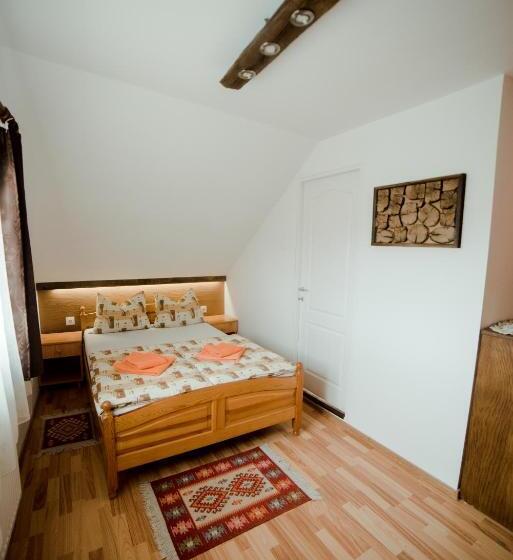 Номер Стандарт, Nagy Homoród étterem és Panzió