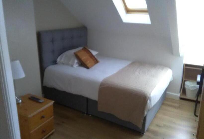اتاق استاندارد, Clifton Hotel & Bar Newcastle