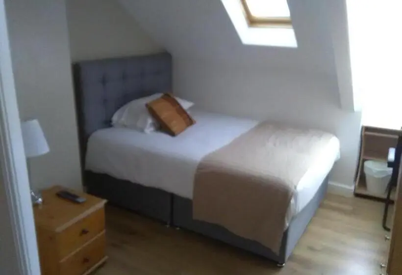 اتاق استاندارد, Clifton Hotel & Bar Newcastle