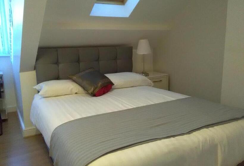 Quarto Estandar, Clifton Hotel & Bar Newcastle