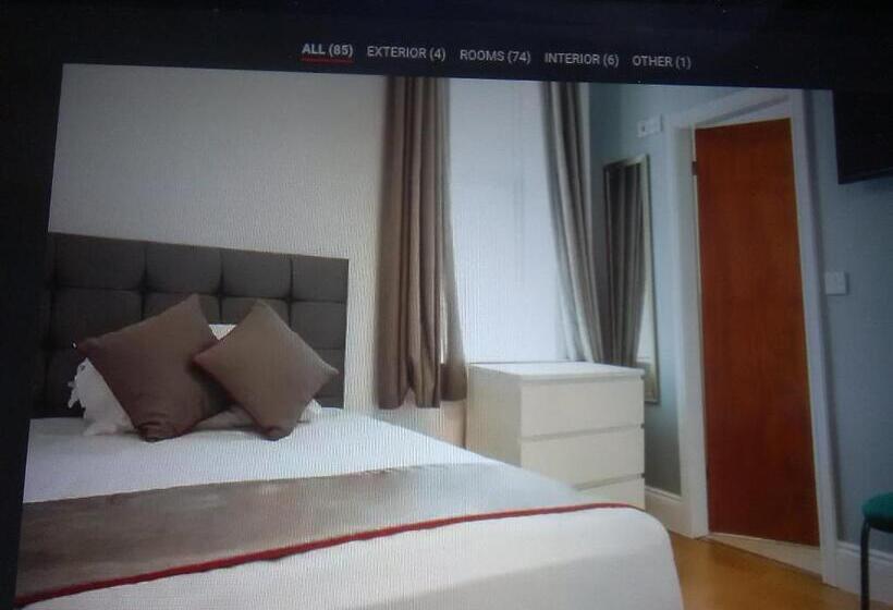Quarto Estandar, Clifton Hotel & Bar Newcastle