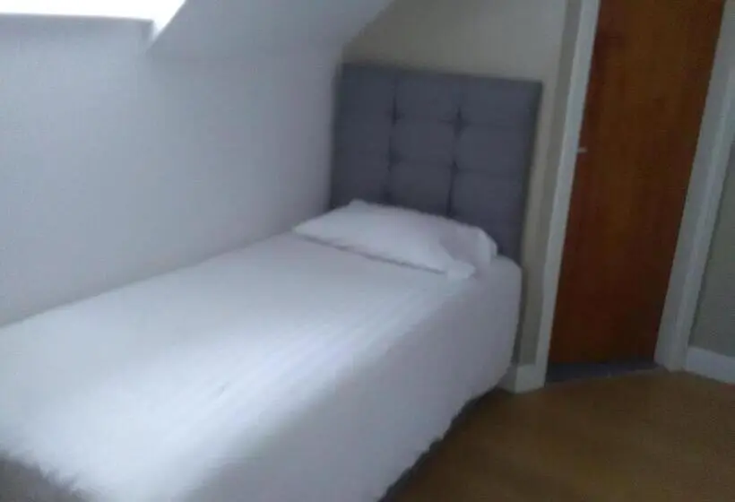 اتاق استاندارد یک نفره, Clifton Hotel & Bar Newcastle