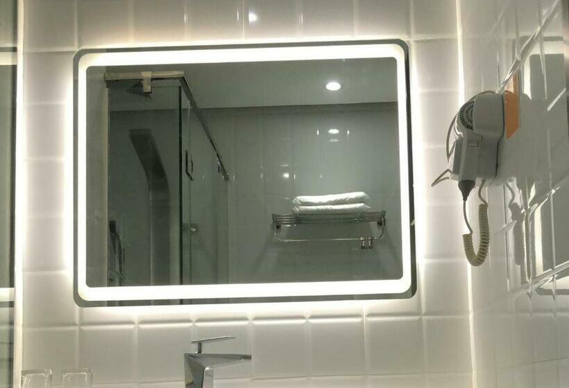 Habitació Estàndard, 7days Inn Huaiji High Speed Railway Station Administrative Service Center Branch