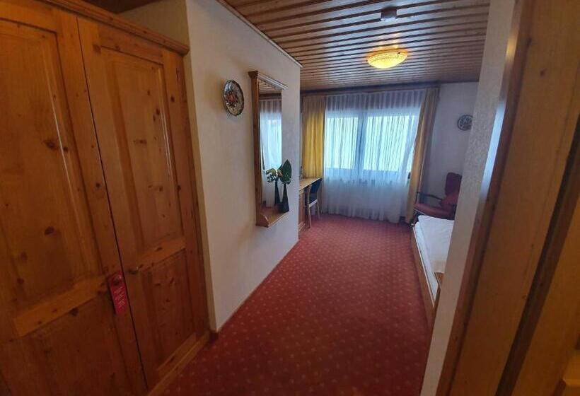 Номер Стандарт Индивидуальный, Landgasthof Brunnenwirt Zum Meenzer