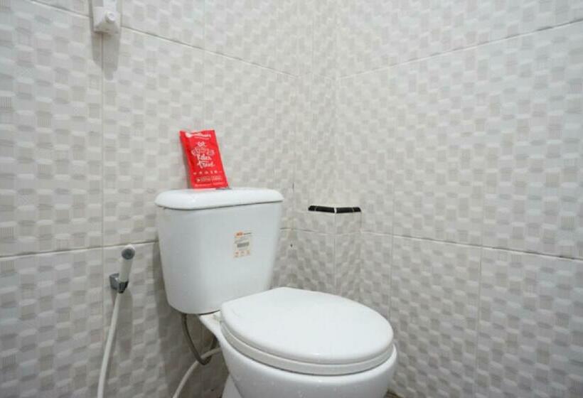 标准间, Reddoorz Syariah Near Kawasan Sam Poo Kong 2