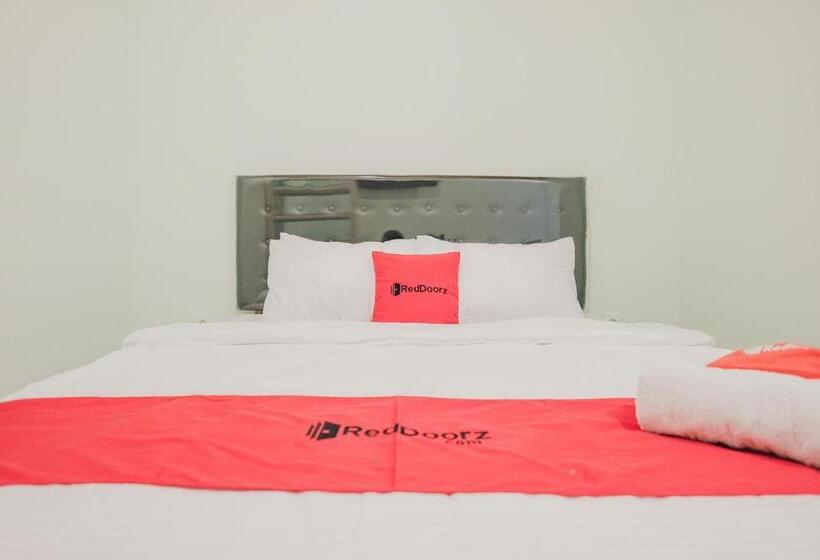 غرفة ديلوكس, Reddoorz @ Jalan Pangeran Antasari Lampung 2