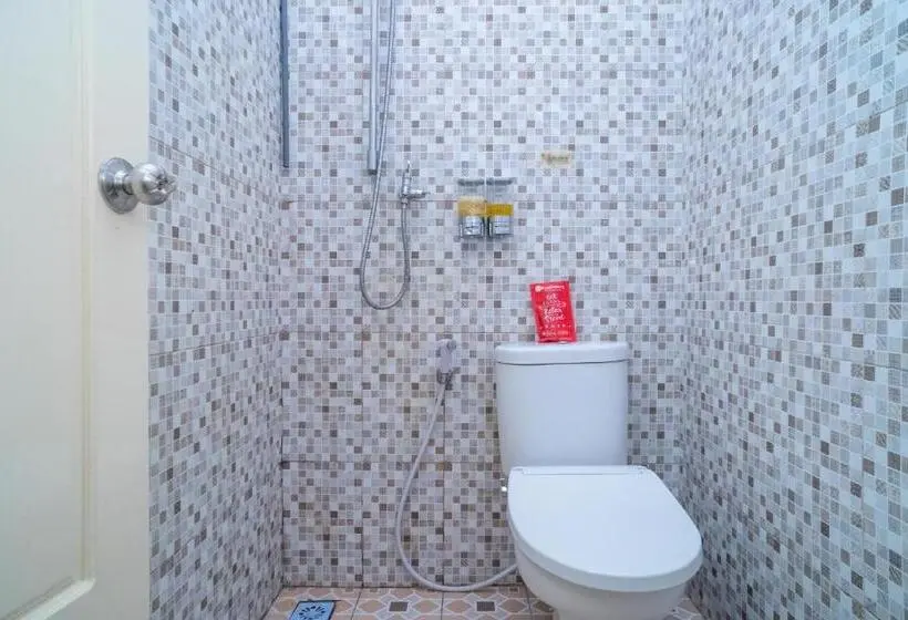 エコノミールーム, Reddoorz Syariah Near Taman Siring 2